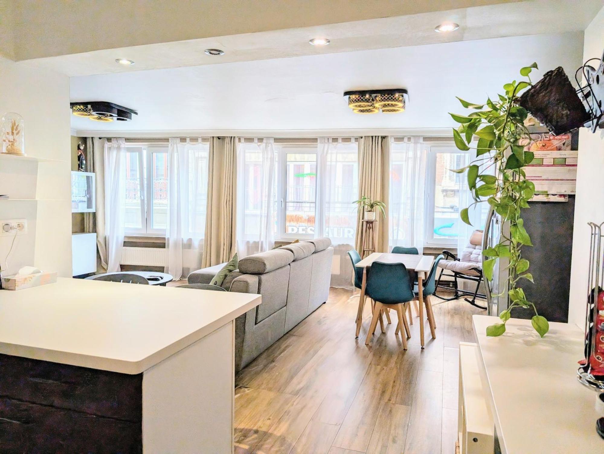 Superbe Appartement Dans Le Centre De Mons - Arivee Autonome Exteriér fotografie